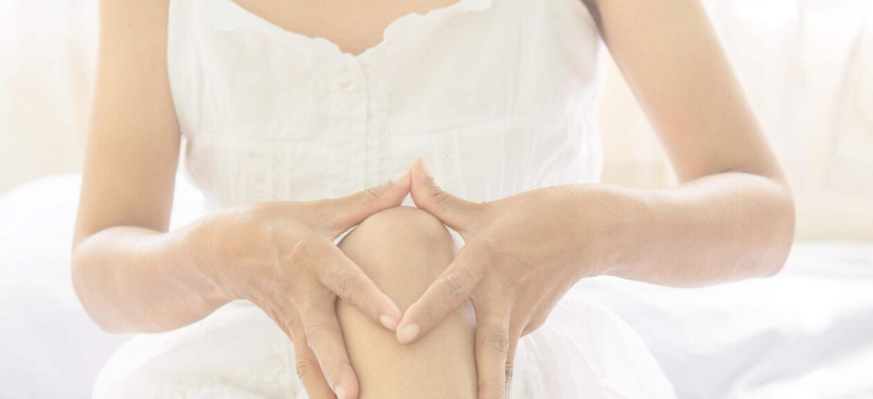 Neck massage to treat osteochondrosis